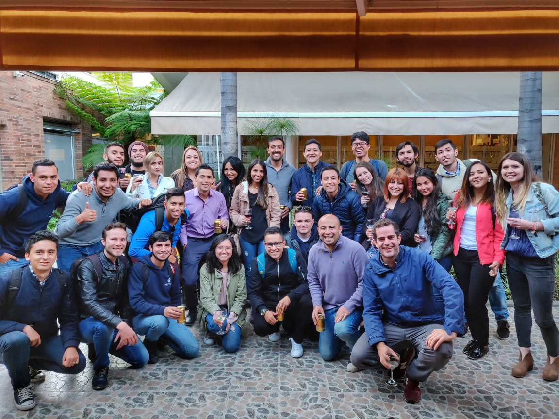 Parte del equipo de Lentesplus.com - Caso de éxito